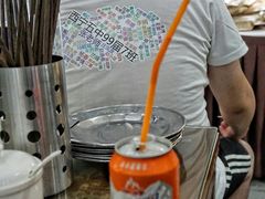可爱小哥带货冰峰-春发生饭店·非遗(南院门店)