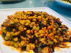 -老码头黑皮肘子锅包肉(赣水路店)