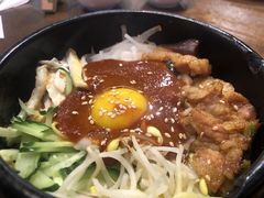 辣白菜五花肉拌饭-汉米达特色料理餐厅(郴州友阿国际广场店)