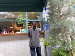 -Be Lived Cafe比例咖啡(摩天轮店)