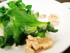 时鲜桃仁拌冰草-潮堂 · 潮州菜(国贸商城店)