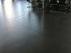 -天津波士信达奔驰4S店(卫津南路店)