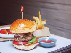 特制牛肉汉堡-EN SPACE恩空间