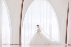-莫小姐婚纱