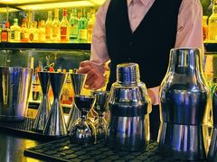 -TINY BAR
