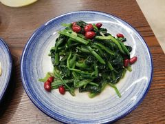 果仁菠菜-四季小馆·地道北京小吃(广百店)