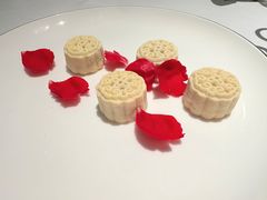 鲜花饼-大董(环贸iapm店)
