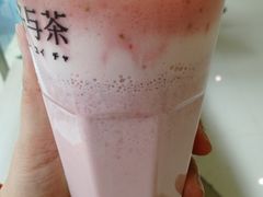 莓莓鲜奶茶-叶子与茶(苏宁广场店)