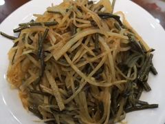 -蒙艾里民族传统菜蒙餐