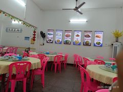 -湘里湘亲饭店(闸坡店)