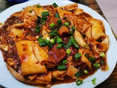 -壹阁胡羊焖饼(特色小吃街店)