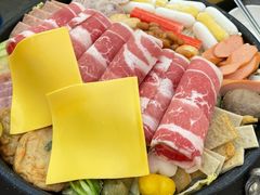 -豚妈妈汤饭·部队锅(南京东路店)