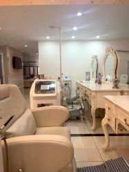 -Bollins波林丝•专研护发中心