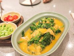 豌豆黄浸豌豆尖-半山腰·云南菜(侨福芳草地店)