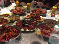 -巴厘龙虾·榜首油焖大虾(音乐学院·沿江酒馆店)