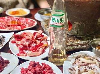 藏在居民楼里的老式烤肉神店！！