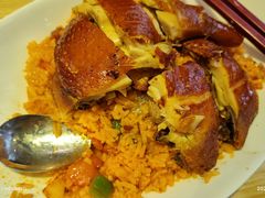 脆皮烧鸡焗饭-滋味满屋美食坊(上海街店)