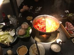 -湊湊火锅·茶憩(新中关购物中心店)