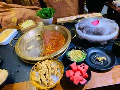 -沸炉重庆老火锅(军事博物馆店)