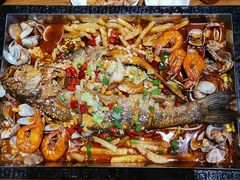 -东来菜馆•手抓海鲜家常菜•海鲜锅贴(鸽子窝店)