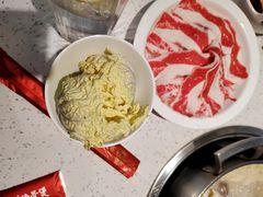 -三人行骨头王火锅(长寿店)