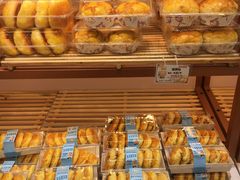 -金色麦甜糕点(面包.蛋糕.华苑店)