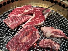 -铭牛烧肉·和牛海鲜自助(高新月牙湖店)