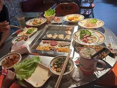 -张牌牌·东北烤肉小吃市集(金楠天街店)