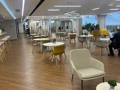 -上海宝信宝马4S店