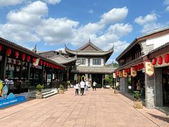 -慈城服务区-停车场