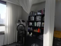 -V7 HAIR SALON
