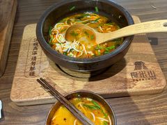 -良米山·云南野生菌过桥米线(上海首店)