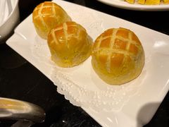 蛋黄酥-高第街56号餐厅(美莲广场店)