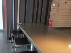 -麦当劳(乳山路店)