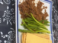 -八两八金·莱芜特色炒鸡(市南漳浦路店)
