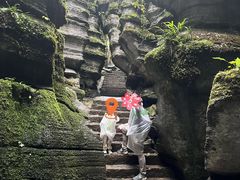 -梭布垭石林景区