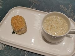 文思豆腐配黄桥烧饼-扬州香格里拉·香宫中餐厅