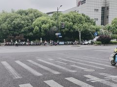 -淞虹路P+R停车场