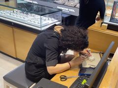 -亨吉利世界名表中心(砂之船奥莱店)