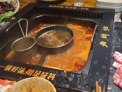 -老牌坊云南鱼豆花火锅(哈西万达店)