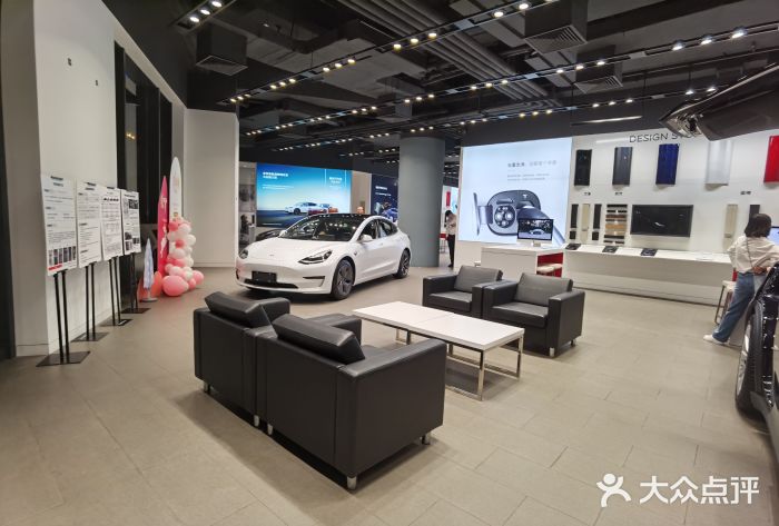 TESLA 特斯拉(上海太古汇体验店)图片