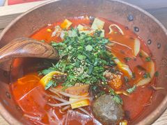 -成都你六姐·牛肉冒菜(上海环宇荟店)