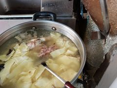 -二七友名焖子铺