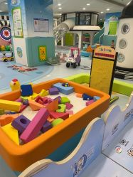 -孩子王童乐园(唐山万达广场店)