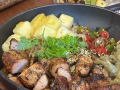 菠萝猪颈肉拌饭-Blac+Blac(中海环宇荟店)