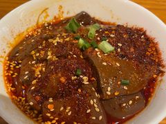-瑞虹新天地月亮湾