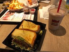 -The Habit Burger Grill 哈比特汉堡(复兴soho店)