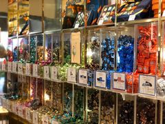 零售区-VENCHI 闻绮(上海佛罗伦萨小镇店)