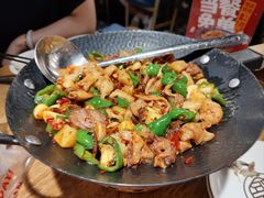-聚鑫朋酸菜肥肠(文艺路口店)