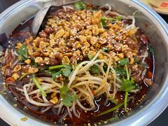 -周良天山牛杂城(天山路总店)